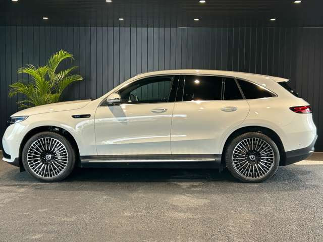 EQC400 4マチック AMGライン 4WD
