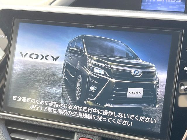 ヴォクシー1.8 ハイブリッド ZS