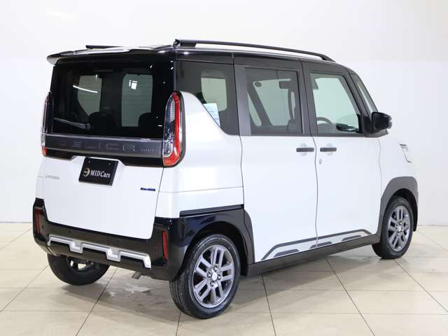 デリカミニT プレミアム 4WD