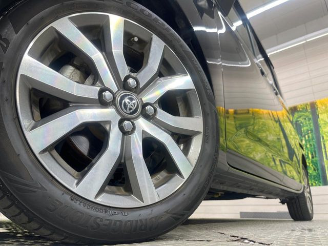 �y�����A���~�z�C�[���z�f�U�C�����̍��������A���~�z�C�[���𑕒����Ă���܂��B�e��ЊO�A���~�z�C�[����A�X�^�b�h���X�^�C�����戵�����Ă���܂��B���񂲑��k����������