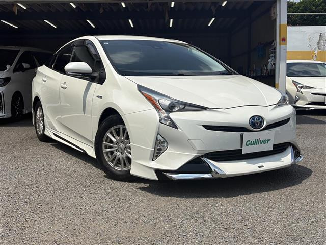 プリウス1.8 S