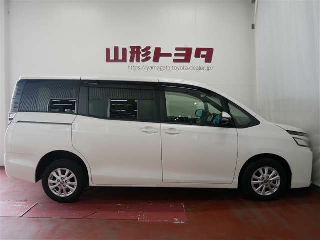 ヴォクシー2.0 V 4WD