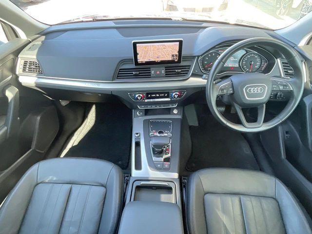 Q52.0 TFSI クワトロ 1st エディション 4WD