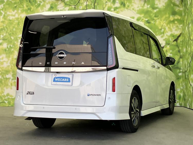 セレナ1.4 e-POWER ハイウェイスターV