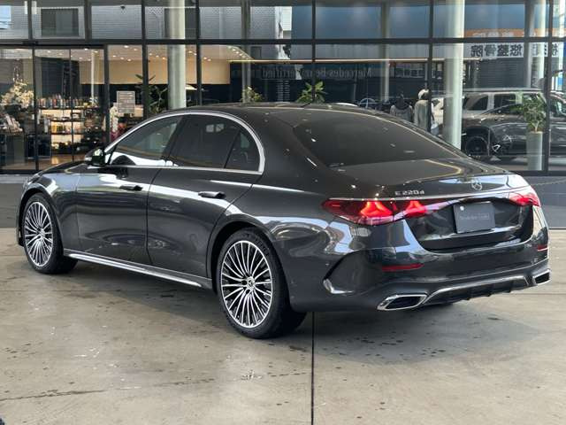 EクラスE220d AMGラインパッケージ (ISG)
