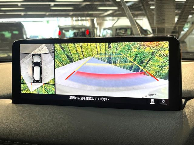 【360&deg;ビューモニター】専用のカメラにより、上から見下ろしたような視点で360度クルマの周囲を確認することができます☆死角部分も確認しやすく、狭い場所での切り返しや駐車もスムーズに行えます。