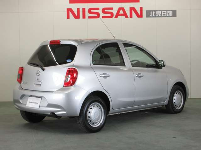 マーチ1.2 X FOUR Vセレクション 4WD