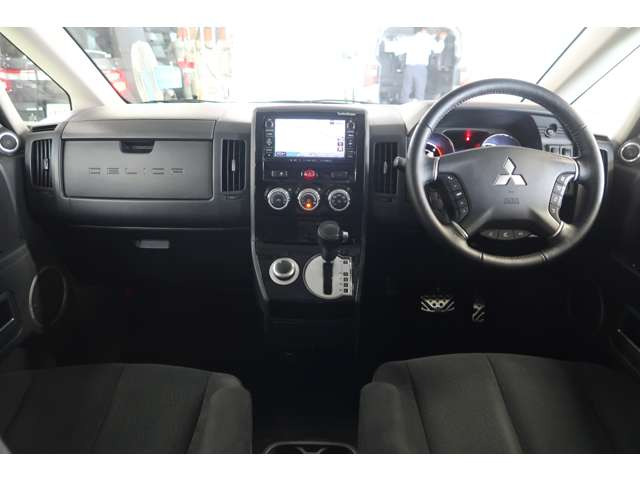 デリカD:52.2 D プレミアム 4WD