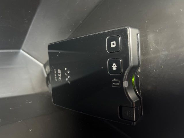 【ETC】高速道路の料金所をストレスなく通過!話題のスポットやサービスエリアに多い「スマートIC」利用時は必須のアイテムです。当店でセットアップを実施、ご納車当日からすぐにご利用いただけます!