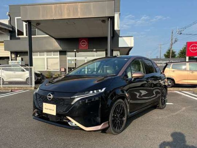 ノートオーラ1.2 G FOUR レザーエディション 4WD
