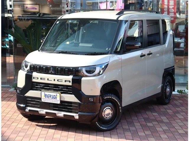 デリカミニT プレミアム 4WD