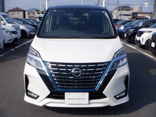 セレナ1.2 e-POWER ハイウェイスターV