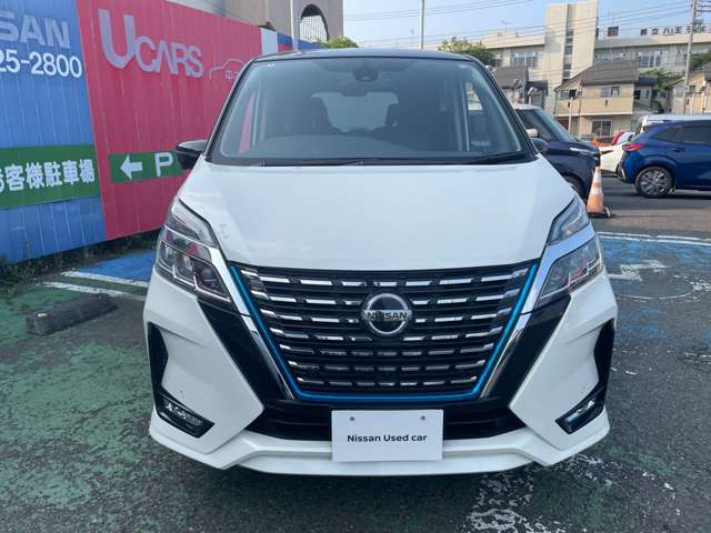 セレナ1.2 e-POWER ハイウェイスターV