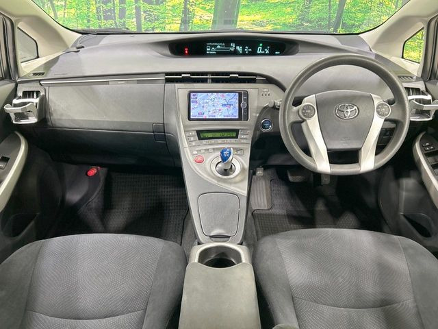 プリウス1.8 S