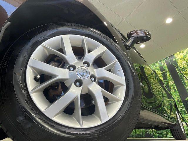 �y����15�C���`�A���~�z�C�[���z�O�ςɃ}�b�`���������A���~�z�C�[���𑕒����Ă���܂��B�e��ЊO�A���~�z�C�[����A�X�^�b�h���X�^�C�����戵�����Ă���܂��B���񂲑��k����������