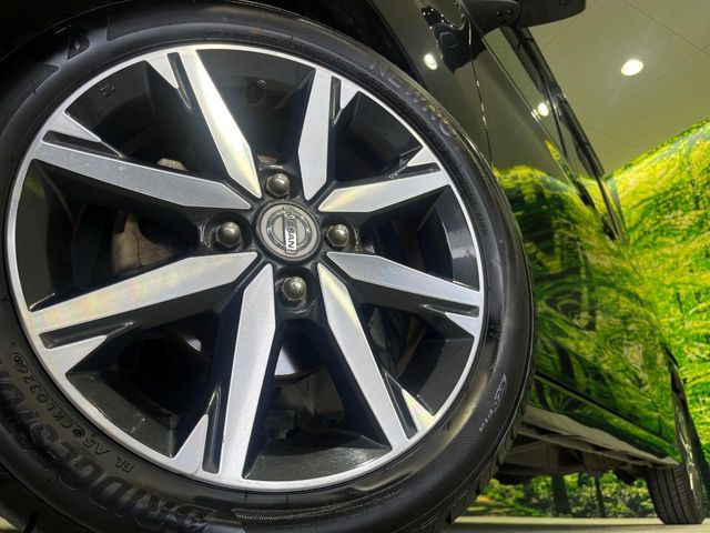 �y����15�C���`�A���~�z�C�[���z�O�ςɃ}�b�`���������A���~�z�C�[���𑕒����Ă���܂��B�e��ЊO�A���~�z�C�[����A�X�^�b�h���X�^�C�����戵�����Ă���܂��B���񂲑��k����������