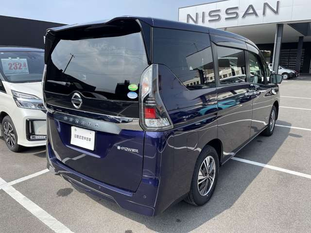 セレナ1.2 e-POWER XV