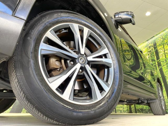 �y�����A���~�z�C�[���z�O�ςɃ}�b�`���������A���~�z�C�[���𑕒����Ă���܂��B�e��ЊO�A���~�z�C�[����A�X�^�b�h���X�^�C�����戵�����Ă���܂��B���񂲑��k����������
