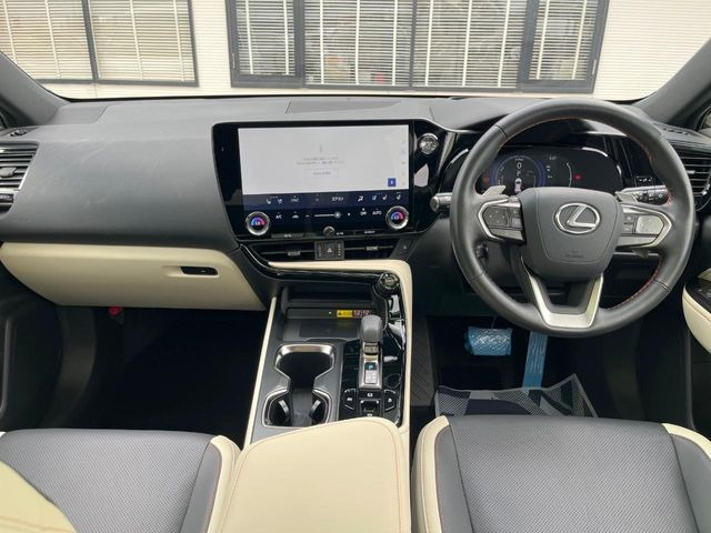 NX350h バージョンL