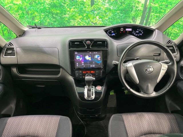 セレナ2.0 ハイウェイスターV