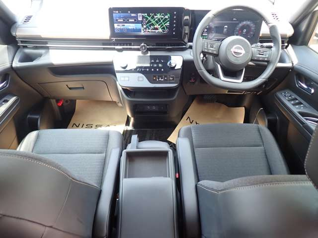 セレナ1.4 e-POWER ハイウェイスターV