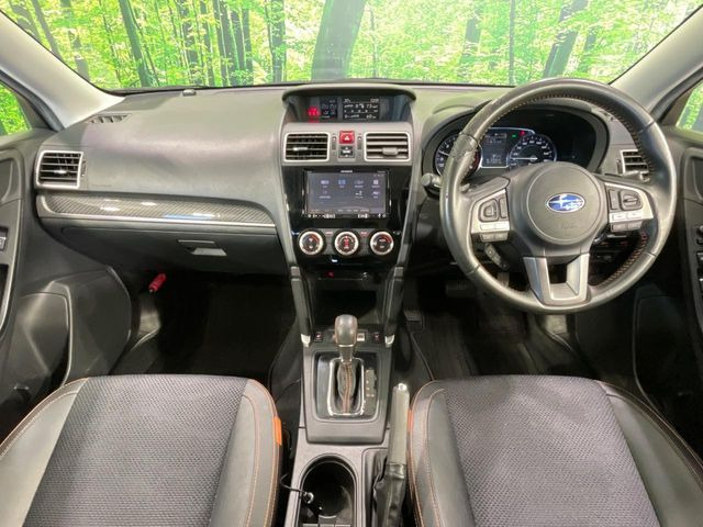 フォレスター2.0 エックスブレイク 4WD