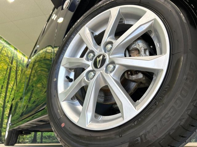 �y����14�C���`�A���~�z�C�[���z�O�ςɃ}�b�`���������A���~�z�C�[���𑕒����Ă���܂��B�e��ЊO�A���~�z�C�[����A�X�^�b�h���X�^�C�����戵�����Ă���܂��B���񂲑��k����������