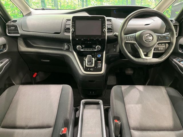 セレナ1.2 e-POWER ハイウェイスターV