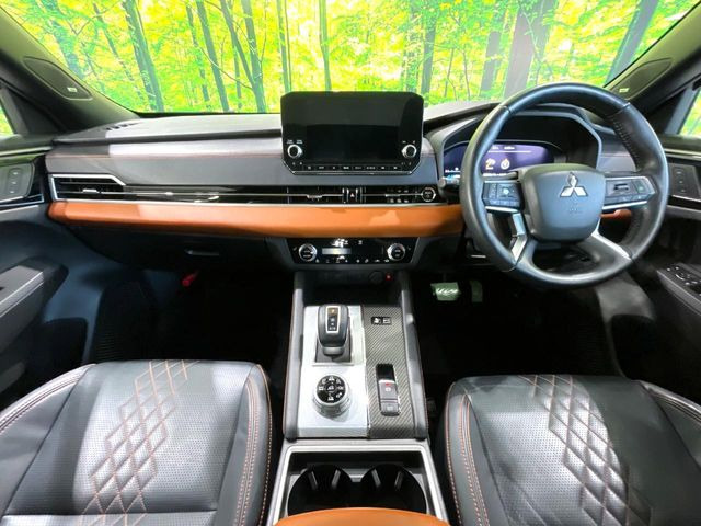 アウトランダーPHEV 2.4 P 4WD