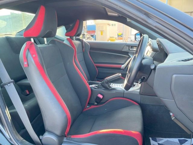 �y��p�X�|�[�c�V�[�g�z�z�[���h���ɗD��A�J�[�u���̑̂������}�����Ă���܂��B�܂��A�̂Ƀt�B�b�g���邩�獘��w�������ɂ����A�����O�h���C�u�⍂�����s�ł����K�ɂ��߂������������܂���