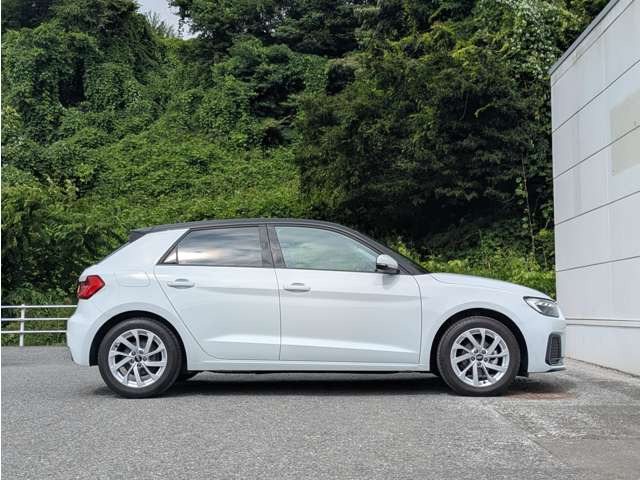A1スポーツバック25 TFSI アドバンスド