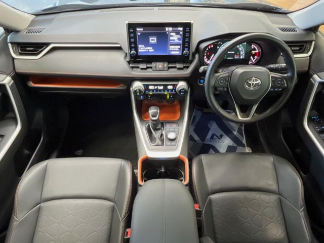 RAV4