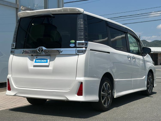 ヴォクシー2.0 ZS 煌
