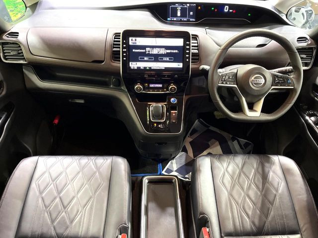 セレナ1.2 e-POWER ハイウェイスターG
