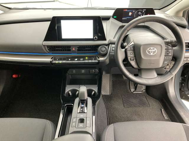 プリウス1.8 U E-Four 4WD