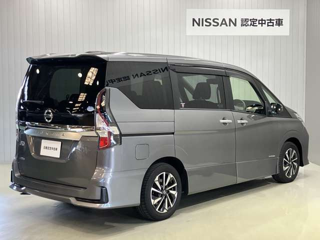 セレナ2.0 ハイウェイスターV