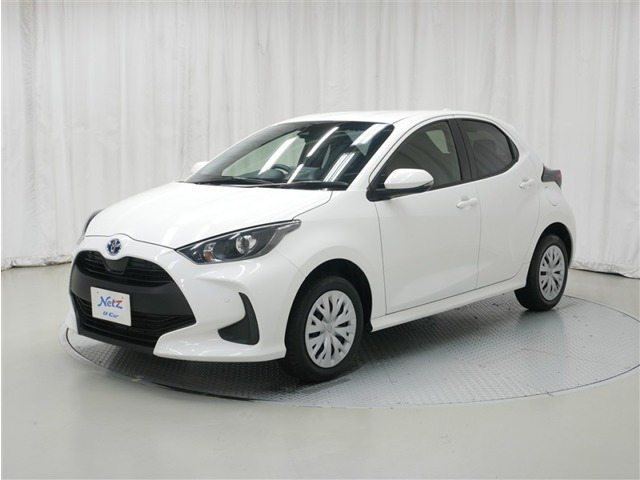 ヤリス1.5 ハイブリッド X E-Four 4WD