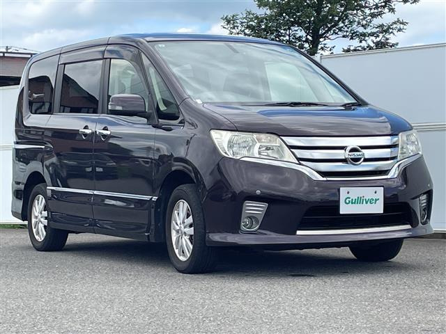 セレナ2.0 ハイウェイスター Vセレクション 4WD