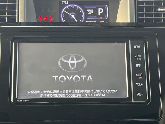 �y�����i�r�z�l�C�̏����i�r�𑕔����Ă���܂��B�i�r�̎g���₷���͂������A�I�[�f�B�I�@�\���[��!�L�����v�◷�s�͂������A�ʋ΂┃�����ȂǕ��i�̃h���C�u���y�����Ȃ�͂���