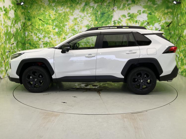 RAV42.5 ハイブリッド アドベンチャー オフロードパッケージ II E-Four 4WD