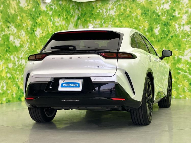 クラウンスポーツ2.5 Z E-Four 4WD
