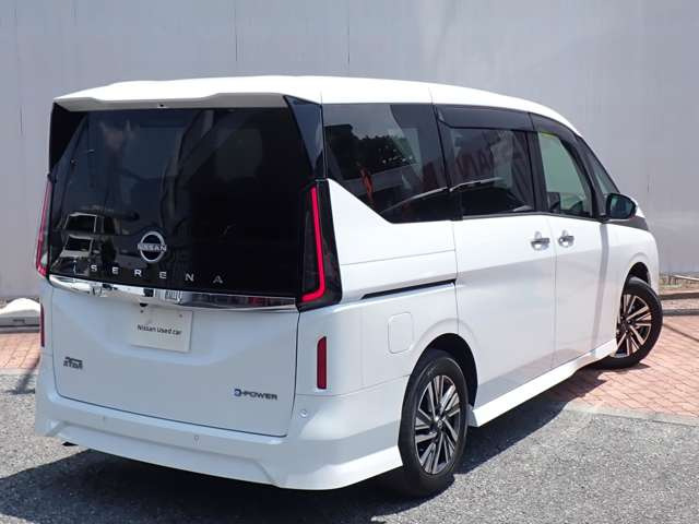 セレナ1.4 e-POWER ハイウェイスターV