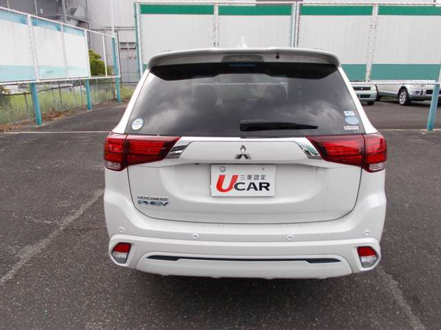 アウトランダーPHEV2.4 S エディション 4WD