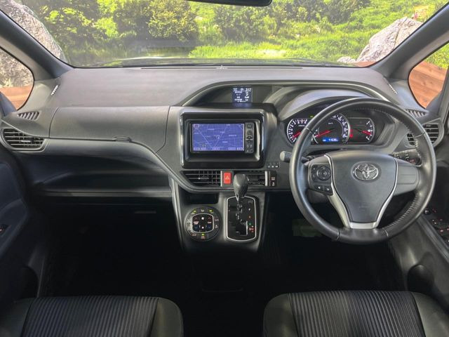 ヴォクシー2.0 ZS 煌
