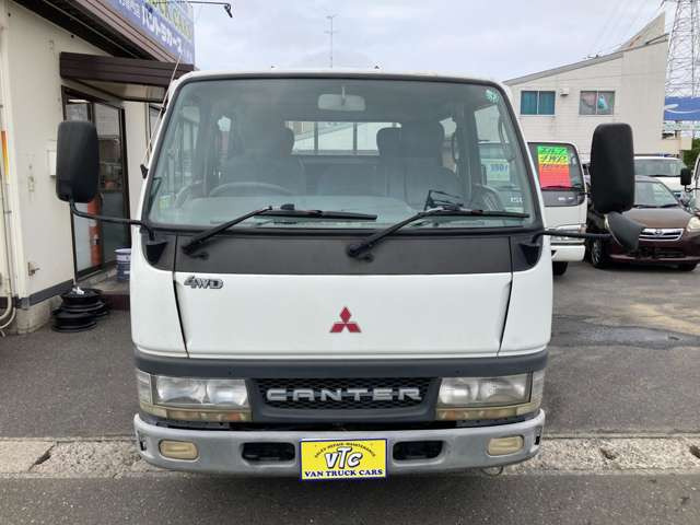 キャンターガッツ2.8 ダブルキャブ ロング 全低床 DX ディーゼル 4WD
