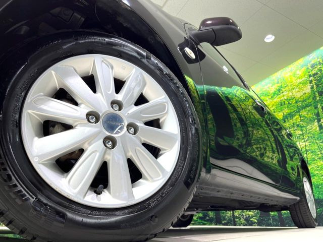 �y14�C���`�A���~�z�C�[���z�O�ςɃ}�b�`�����A���~�z�C�[���𑕒����Ă���܂��B�e��A���~�z�C�[����A�X�^�b�h���X�^�C�����戵�����Ă���܂��B���񂲑��k����������