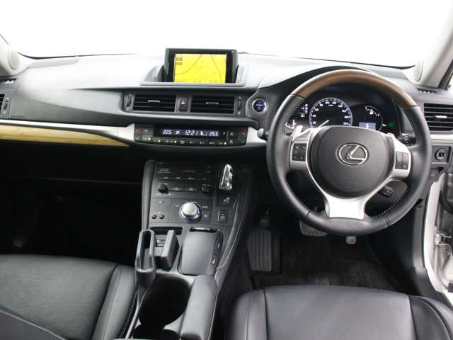 CT200h バージョン L