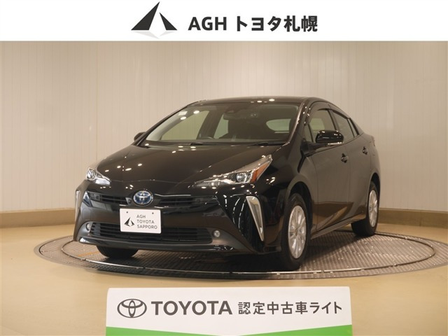 プリウス1.8 S セーフティ プラスII E-Four 4WD