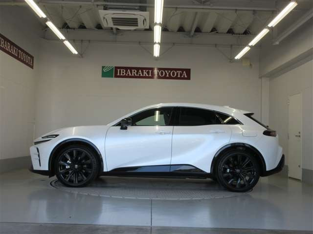 クラウンスポーツ2.5 Z E-Four 4WD