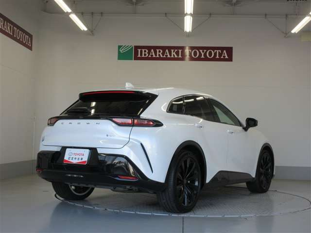 クラウンスポーツ2.5 Z E-Four 4WD